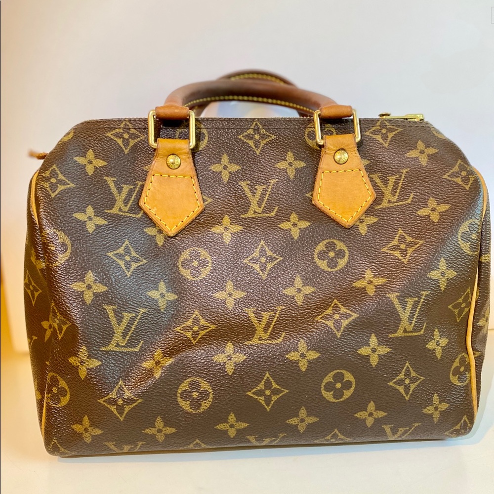 Vintage Louis Vuitton Speedy 25 monogram bag ❤️